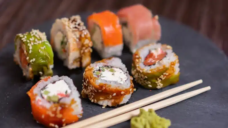 Comment préparer des sushis maison ?